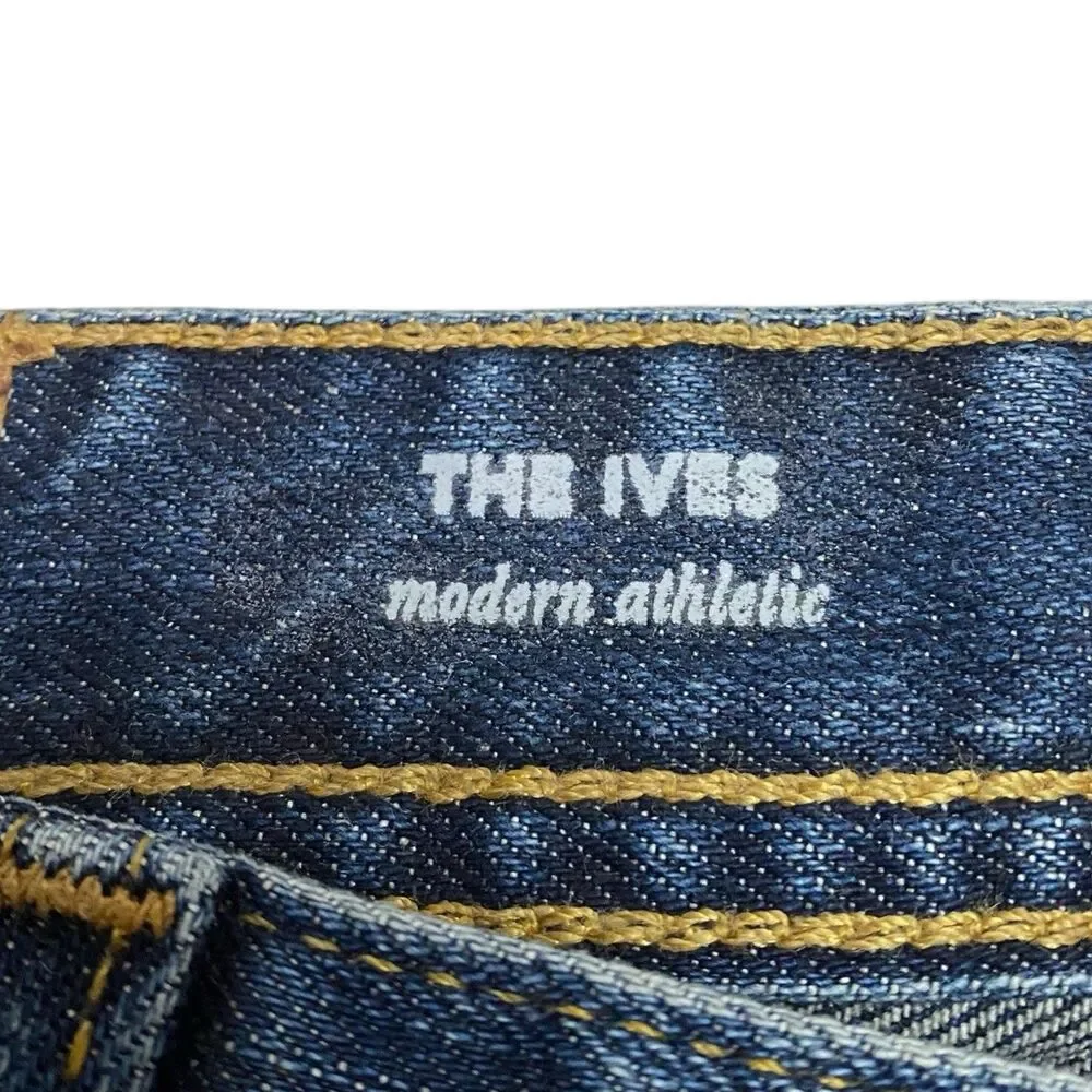 AG Adriano Goldschmied Ives Jeans Mens 32x32 Blue Modern Athletic Fit Denim NEW